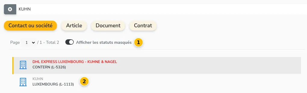 Barre de recherche avec « Afficher les statuts masqués » activé : la société réapparaît
